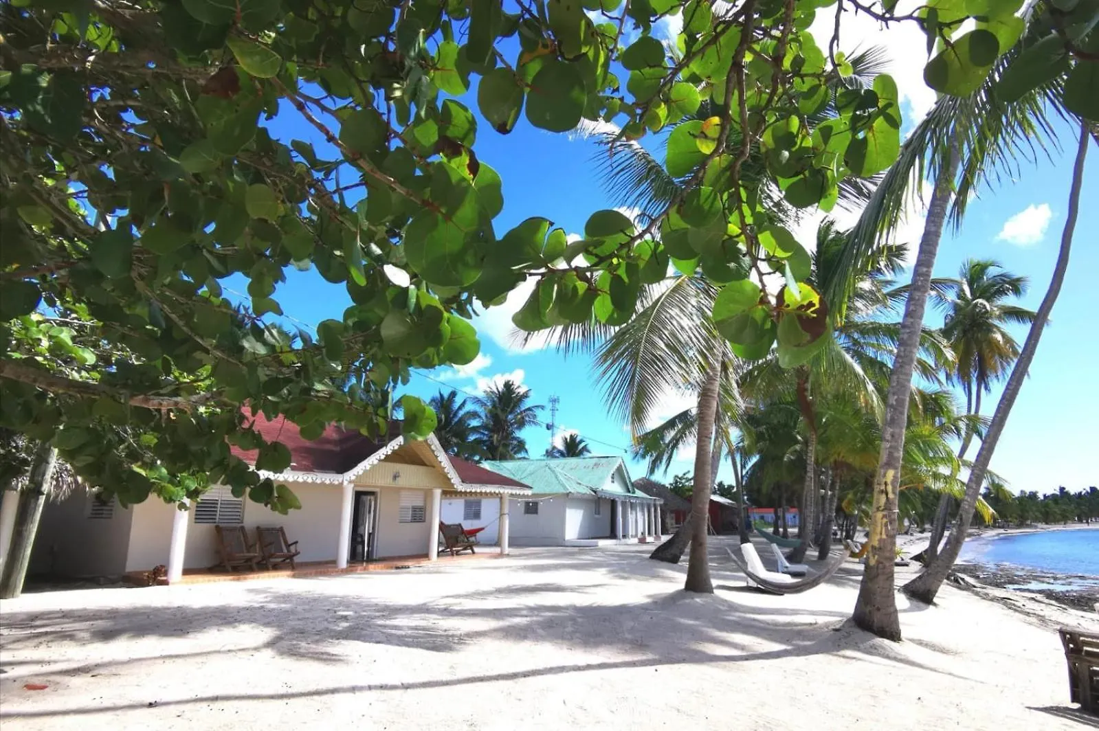 Saona Beach House - Bed And Breakfast Mano Juan